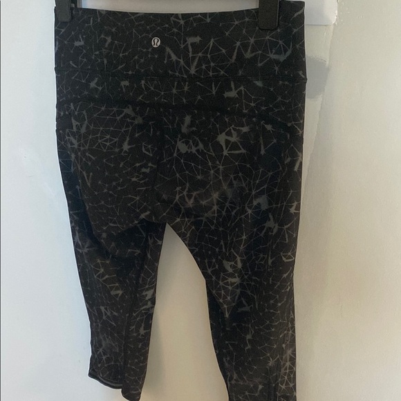 lululemon athletica Black Geometric Leggings - Picture 4 of 7